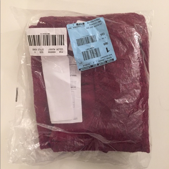 Very NEW JCrew 3/4 sleeve lace shift dress!! - Picture 2 of 3